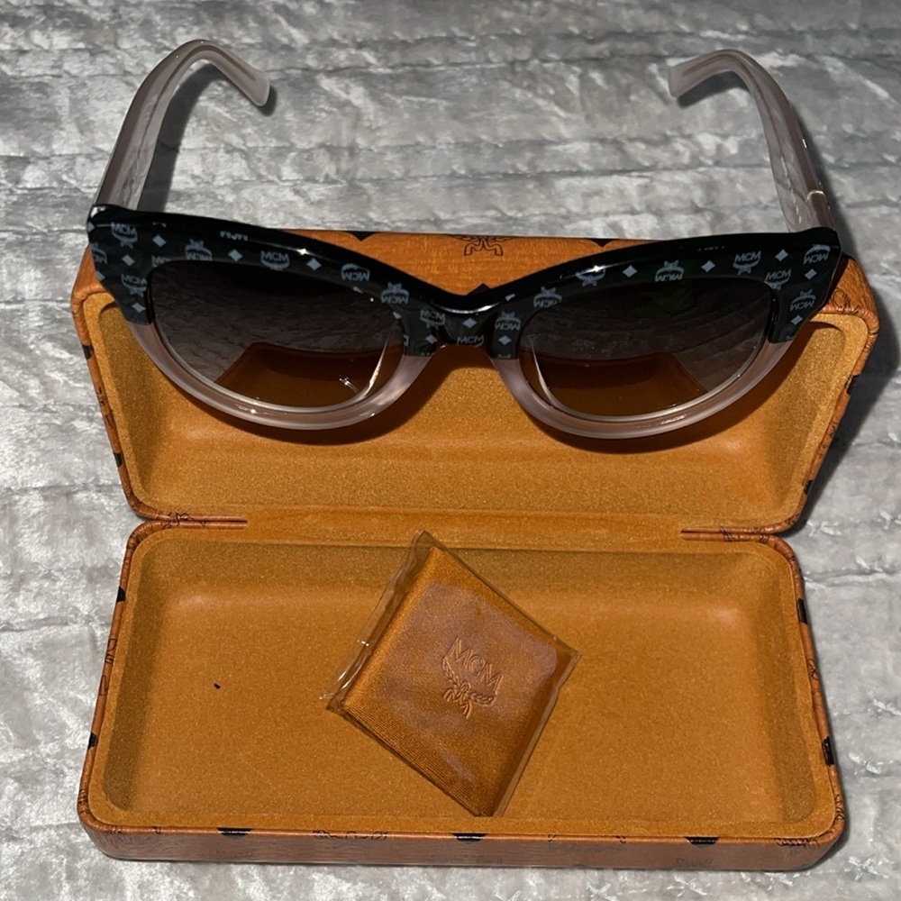 MCM sunglasses 🕶️ brand new with box excellent condition size 53 - Picture 3 of 11